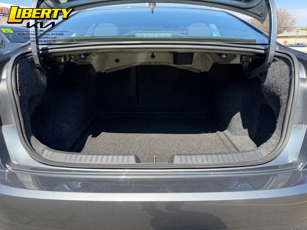 Used 2021 Volkswagen Jetta S w/ Driver Assistance Package image 11