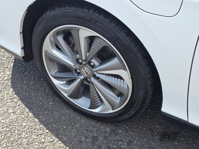 Used 2018 Honda Clarity Touring image 6