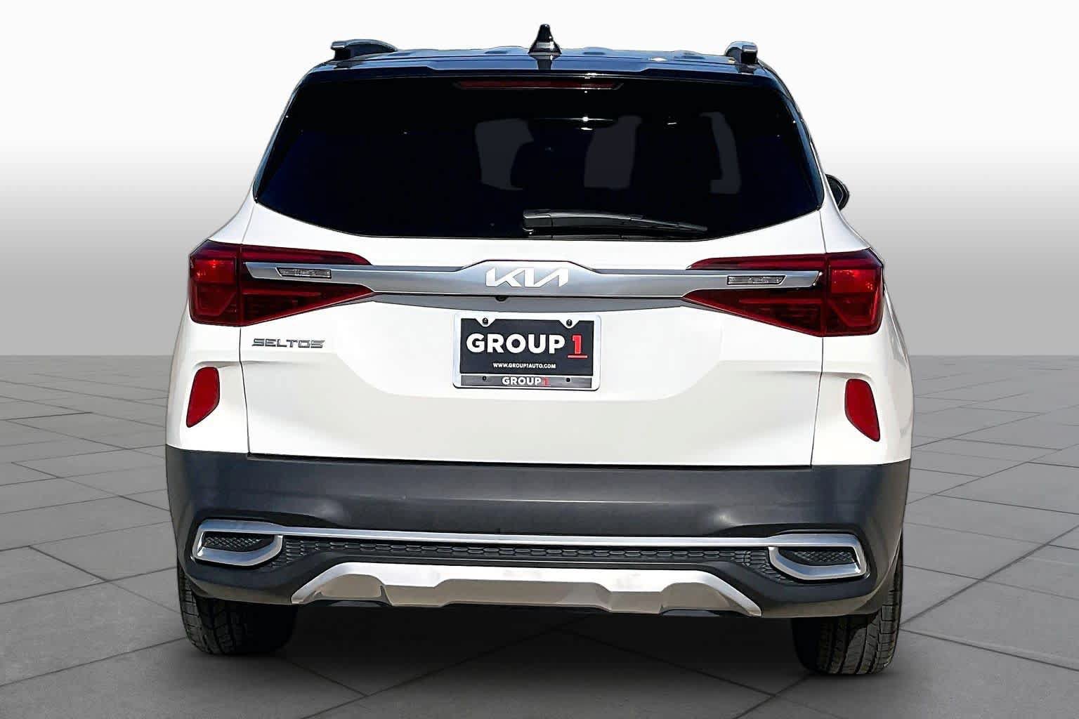 Used 2022 Kia Seltos S FWD image 5