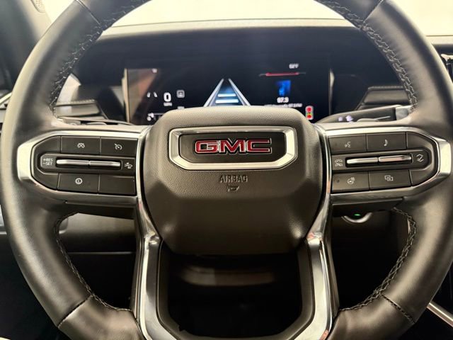 Used 2025 GMC Acadia Elevation image 41