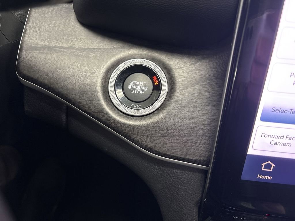 Used 2023 Jeep Grand Cherokee L Limited w/ Luxury Tech Group II image 49