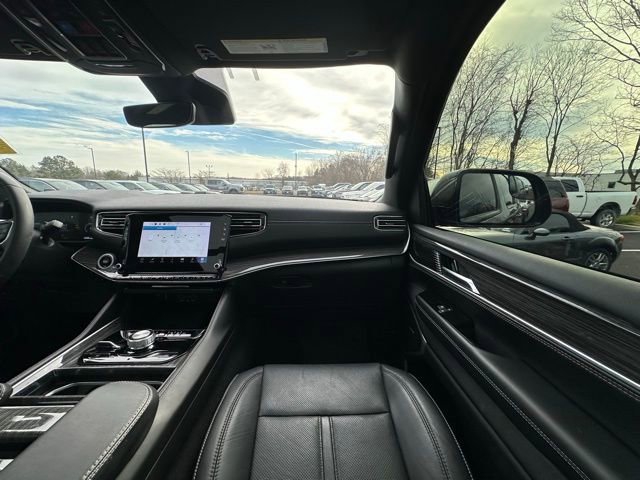 Used 2022 Jeep Wagoneer Series II w/ Premium Group I image 31