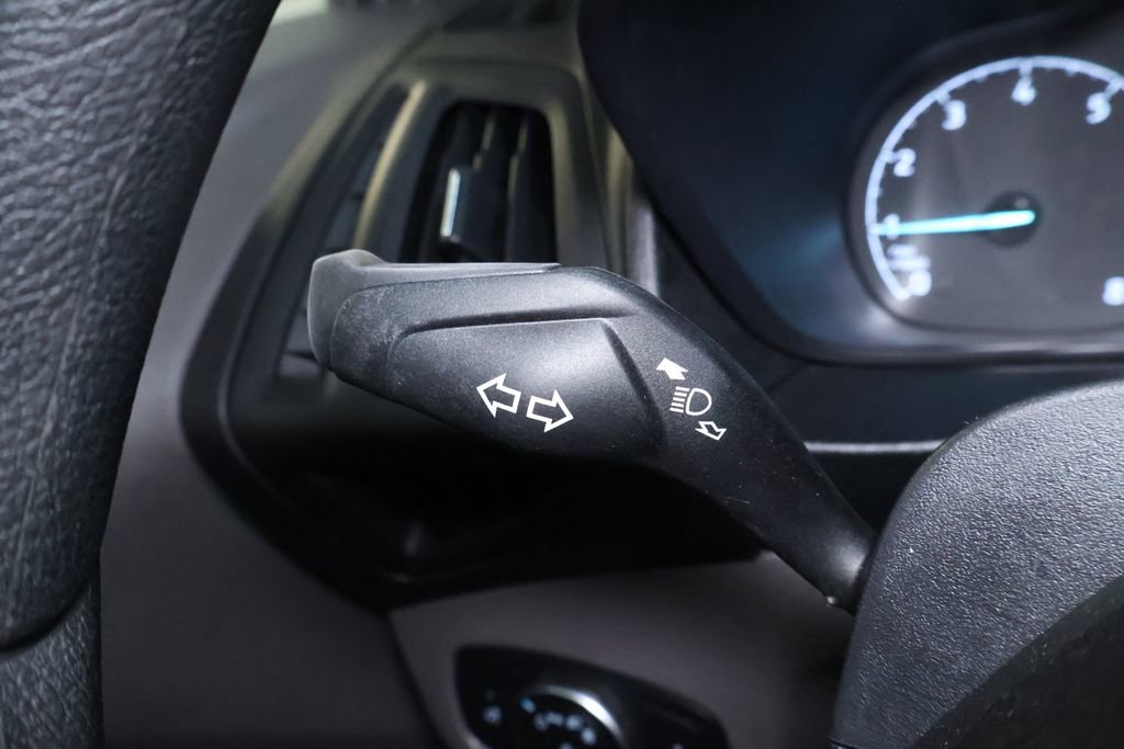 Used 2020 Ford Transit Connect XL image 22