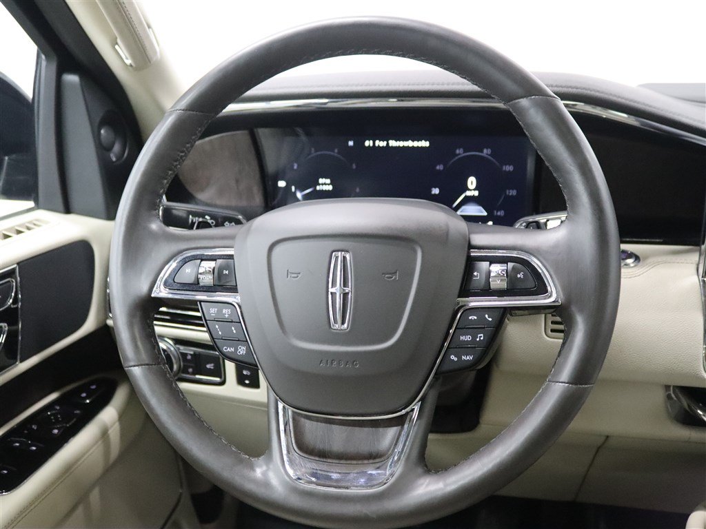 Used 2020 Lincoln Navigator Reserve w/ Equipment Group 201A Reserve AWD/4WD image 27