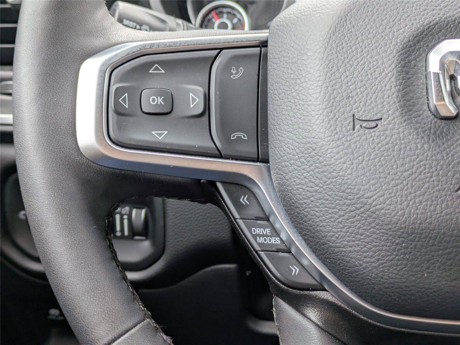 Used 2025 RAM 1500 Big Horn AWD/4WD image 28