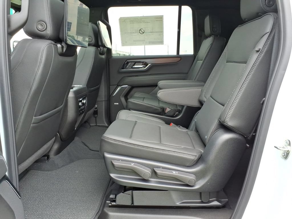 New 2026 GMC Yukon XL Denali w/ Denali Reserve Package AWD/4WD image 14