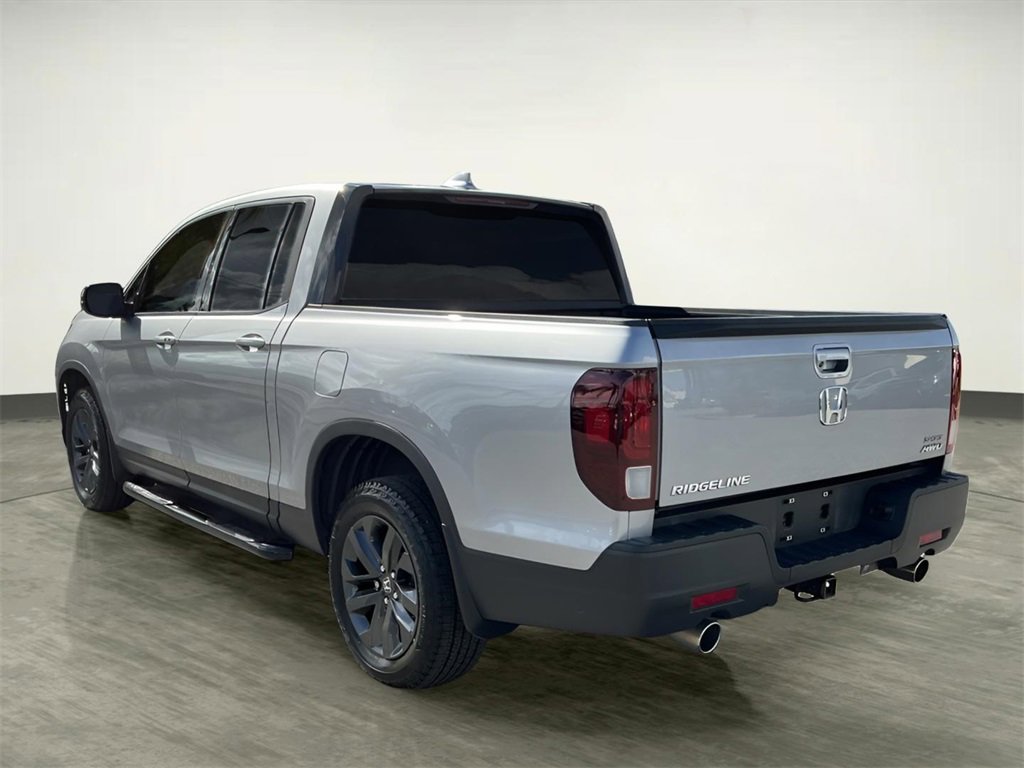 Used 2021 Honda Ridgeline Sport image 4