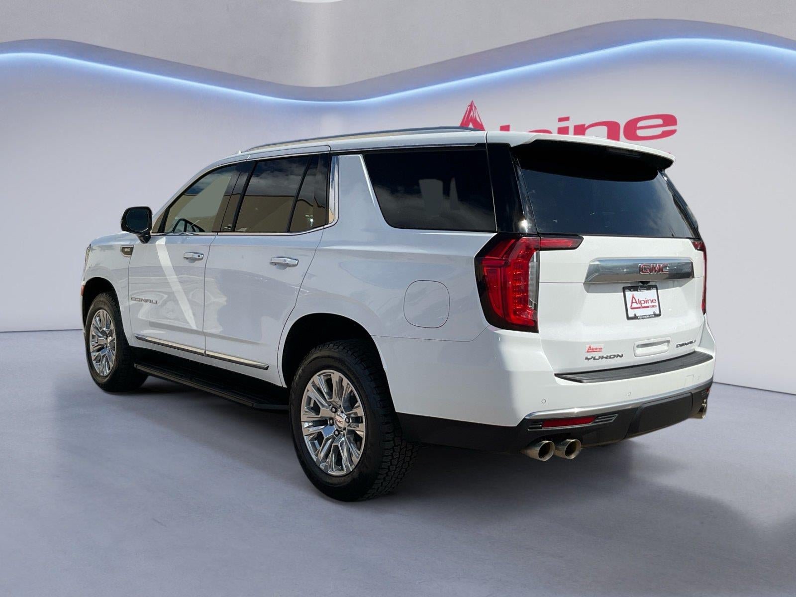 Certified 2024 GMC Yukon Denali AWD/4WD image 3