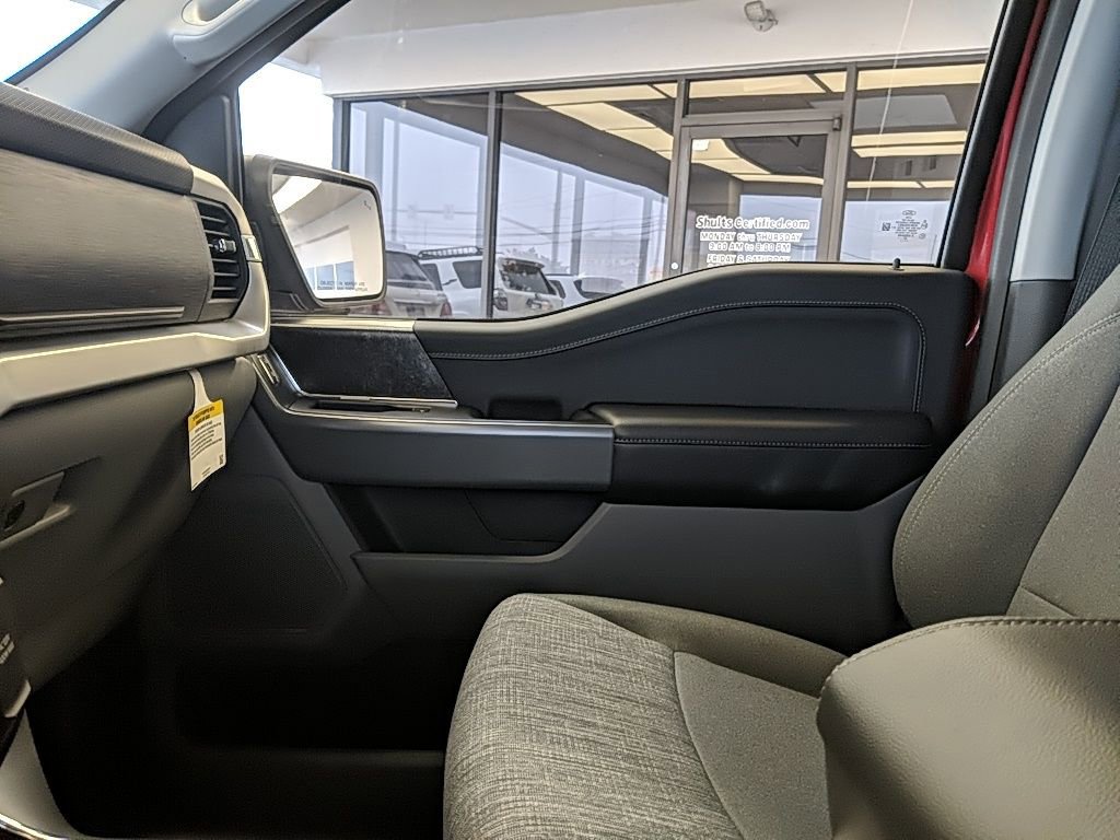 Certified 2022 Ford F150 XLT w/ Equipment Group 302A High image 22