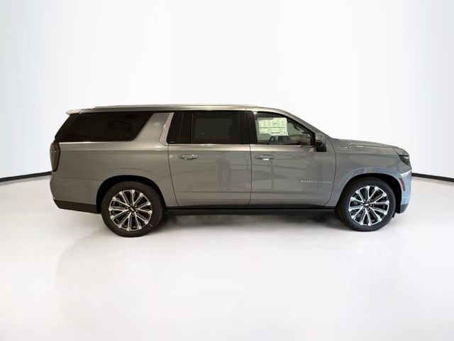New 2026 Chevrolet Suburban High Country AWD/4WD image 7