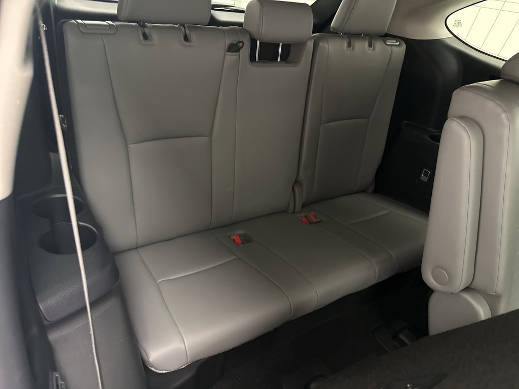 Used 2023 Toyota Highlander XLE image 13