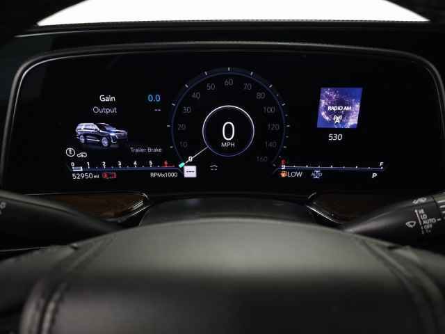 Used 2021 Cadillac Escalade Premium Luxury Platinum image 24