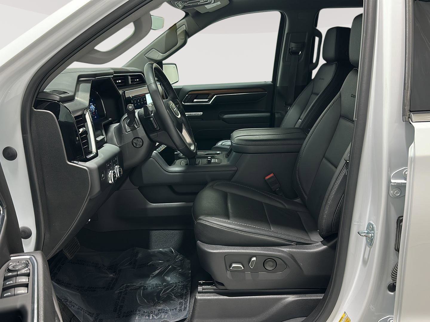 Used 2023 GMC Sierra 1500 Denali w/ Technology Package image 9