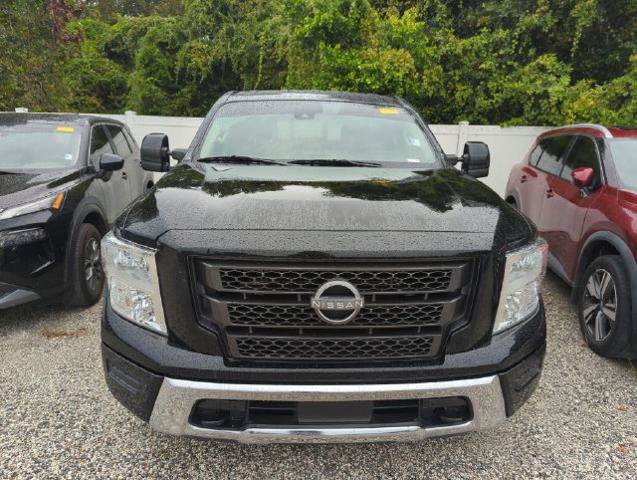 Certified 2024 Nissan Titan SV w/ SV Convenience Package AWD/4WD image 3