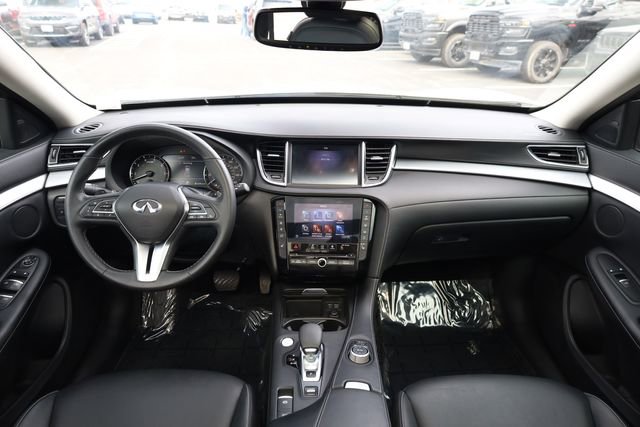 Used 2020 INFINITI QX50 Luxe w/ Cargo Package image 12