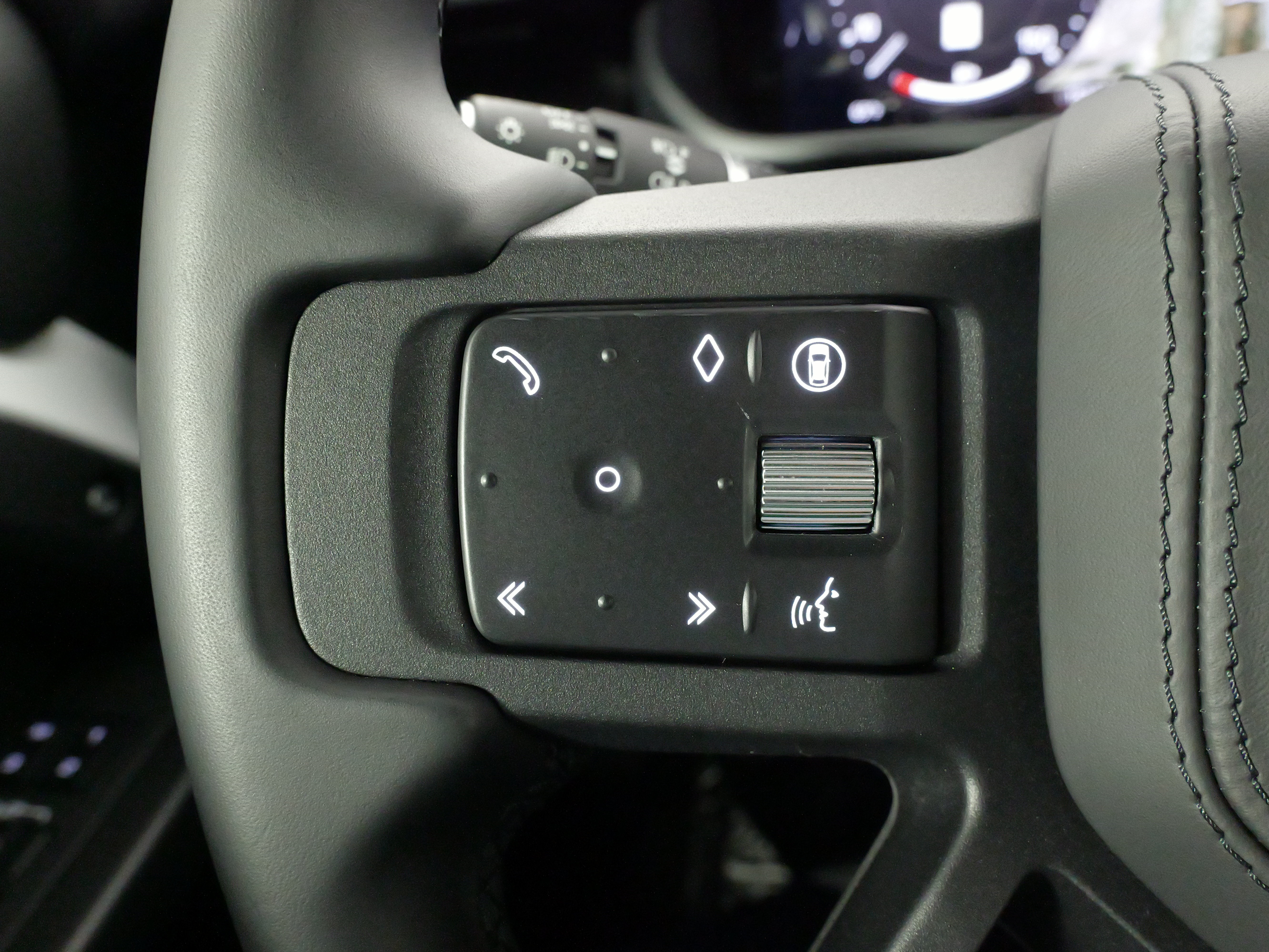 Used 2024 Land Rover Defender 130 Outbound AWD/4WD image 44