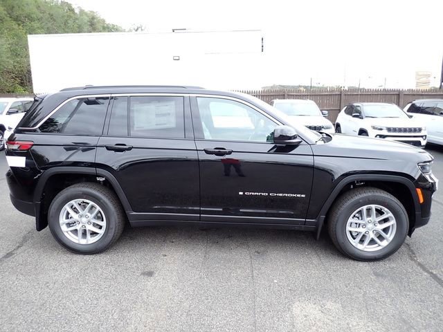 New 2025 Jeep Grand Cherokee Laredo X w/ Luxury Tech Group I image 8