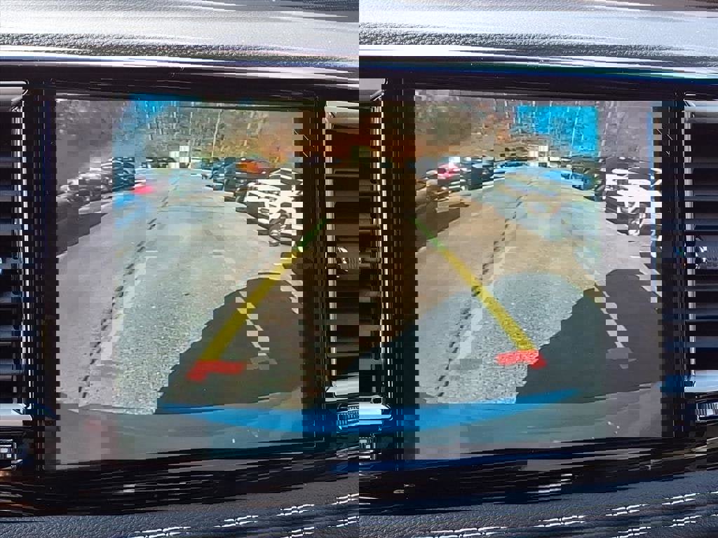 New 2026 Chrysler Pacifica Select image 10