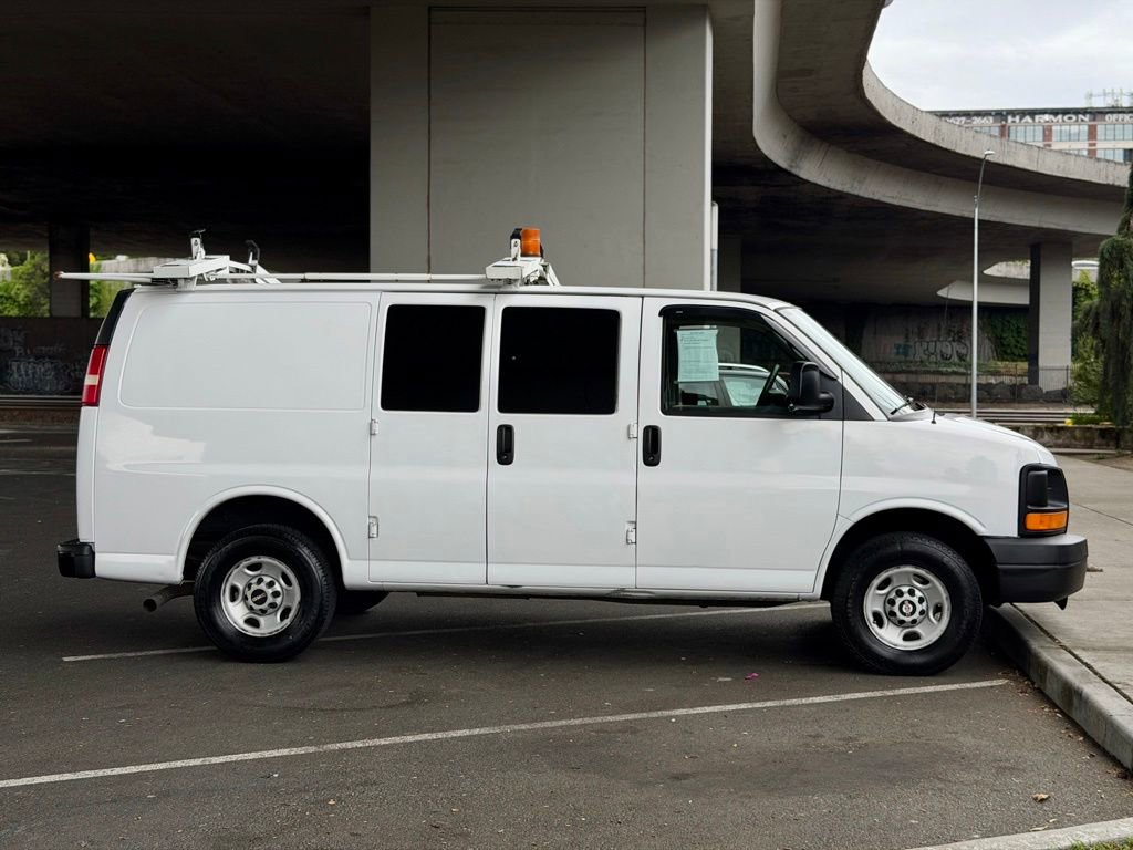 Used 2007 GMC Savana 2500 RWD image 8
