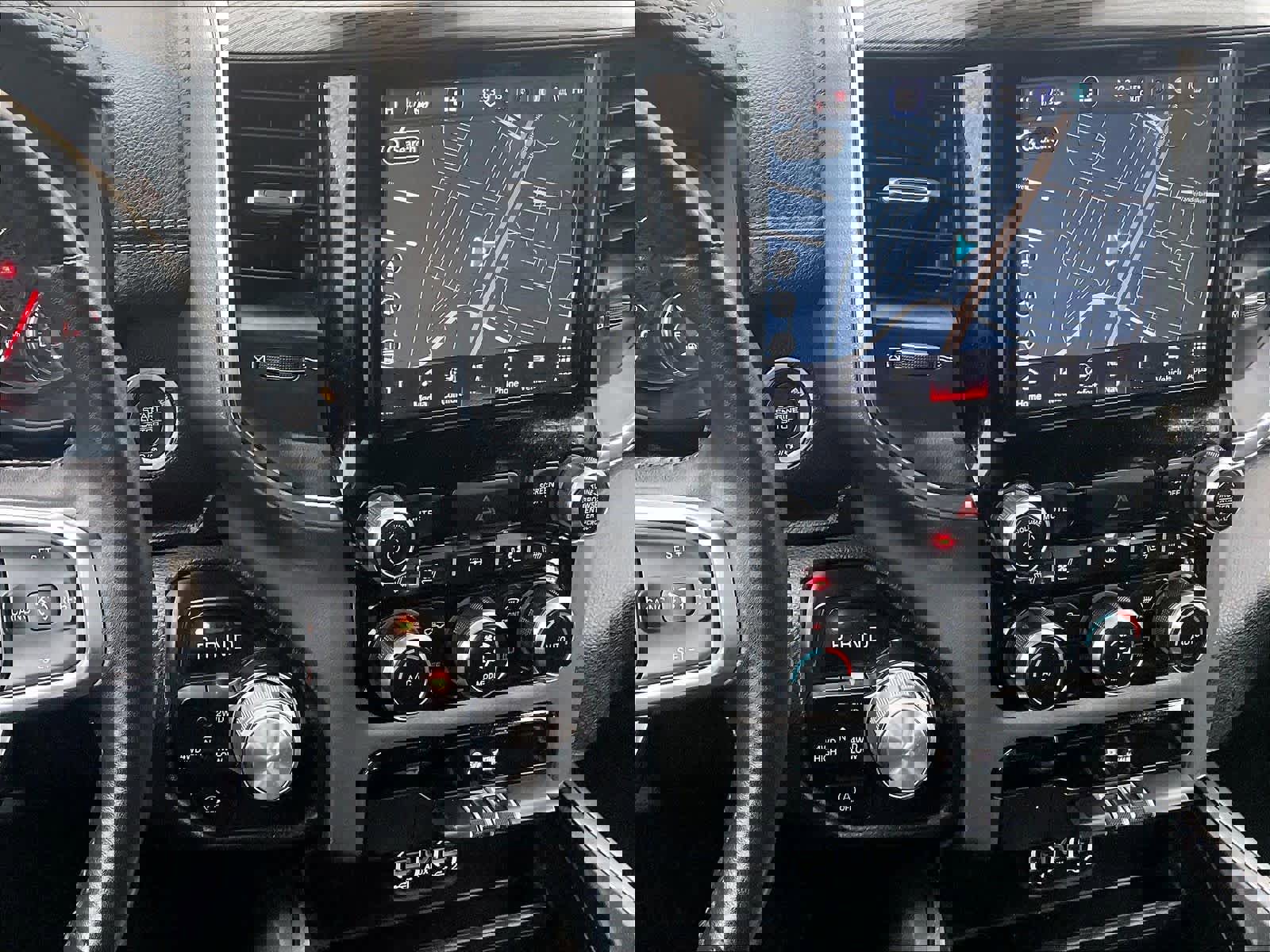 Used 2024 RAM 1500 Laramie image 18