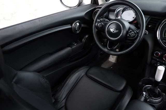 Used 2015 MINI Cooper 2-Door Hardtop FWD image 24