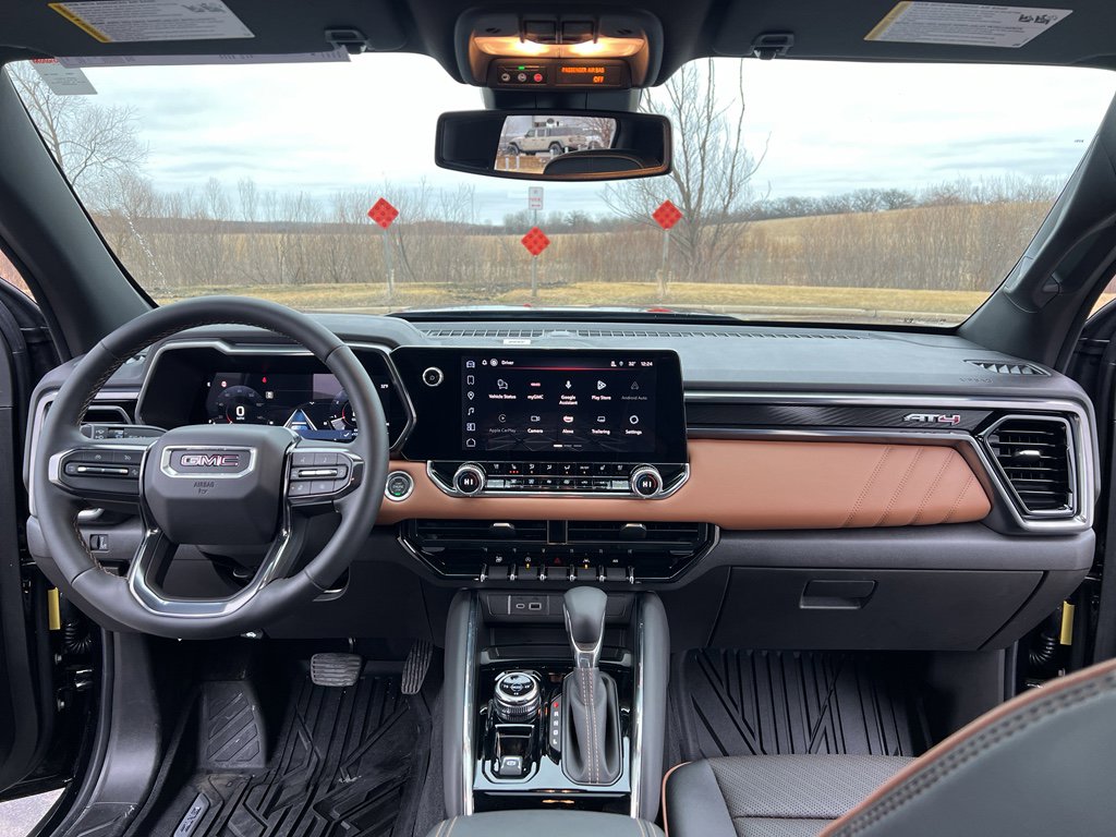 Used 2025 GMC Canyon AT4 w/ Nightfall Edition image 22
