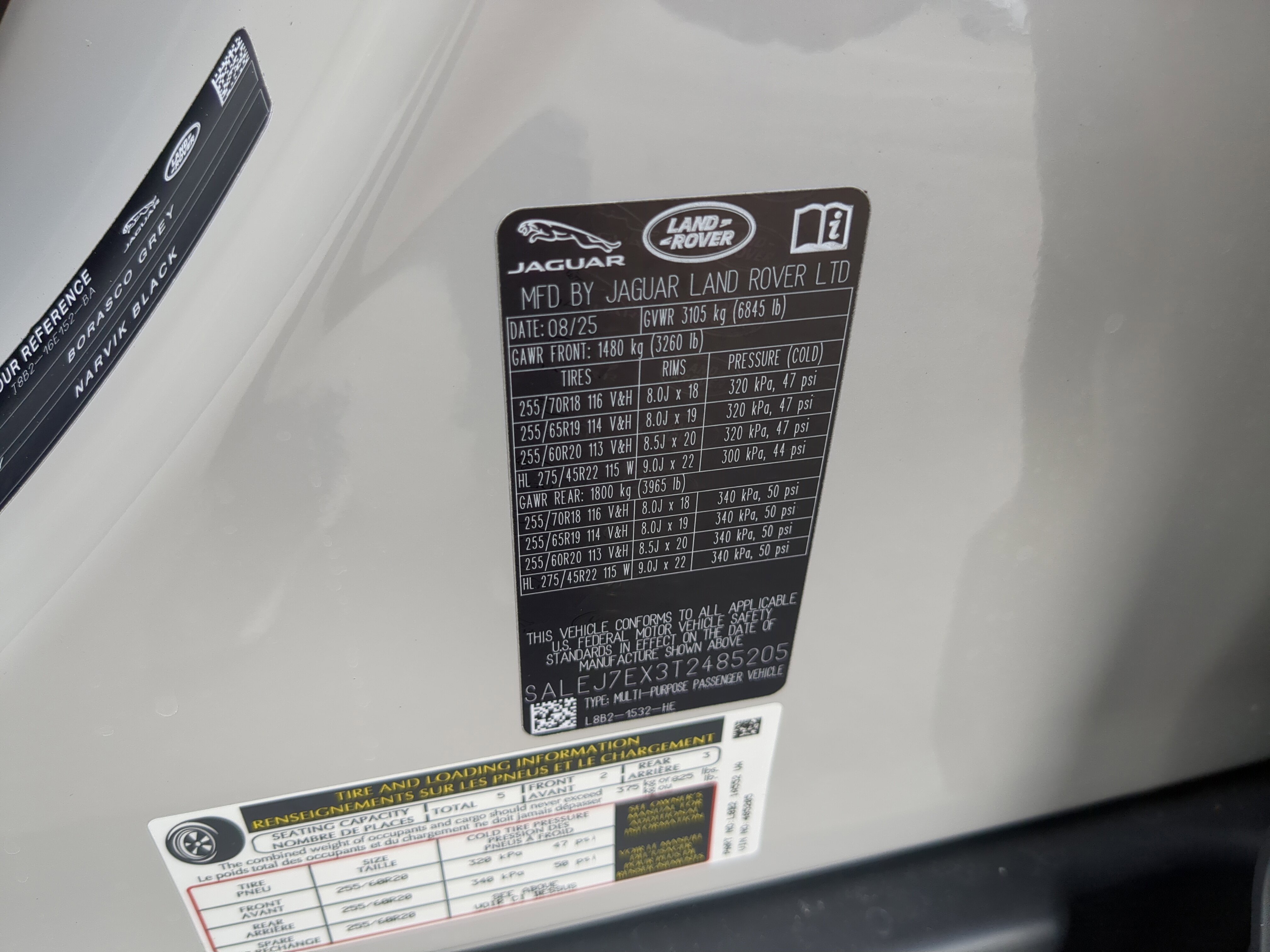 New 2026 Land Rover Defender 110 S image 32
