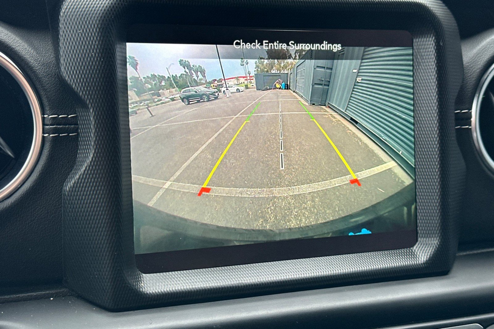 Used 2023 Jeep Wrangler Sahara image 20