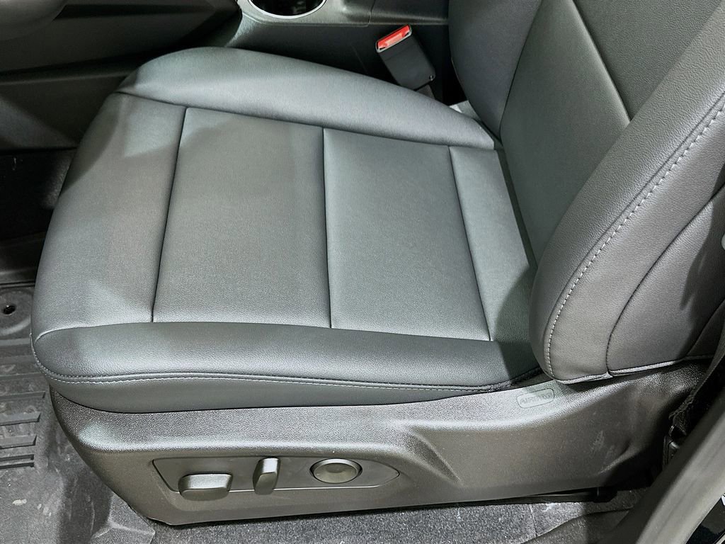 New 2026 GMC Canyon Elevation w/ Convenience Package RWD image 23