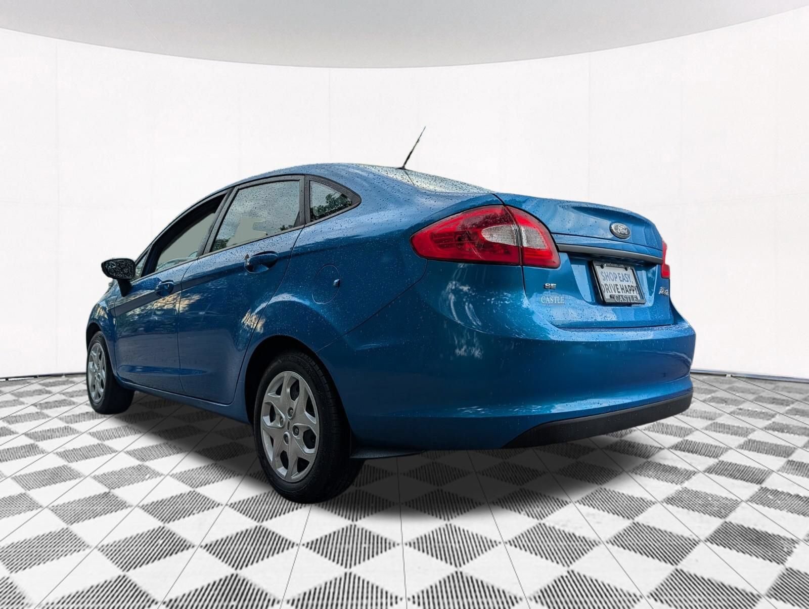 Used 2012 Ford Fiesta SE FWD image 10