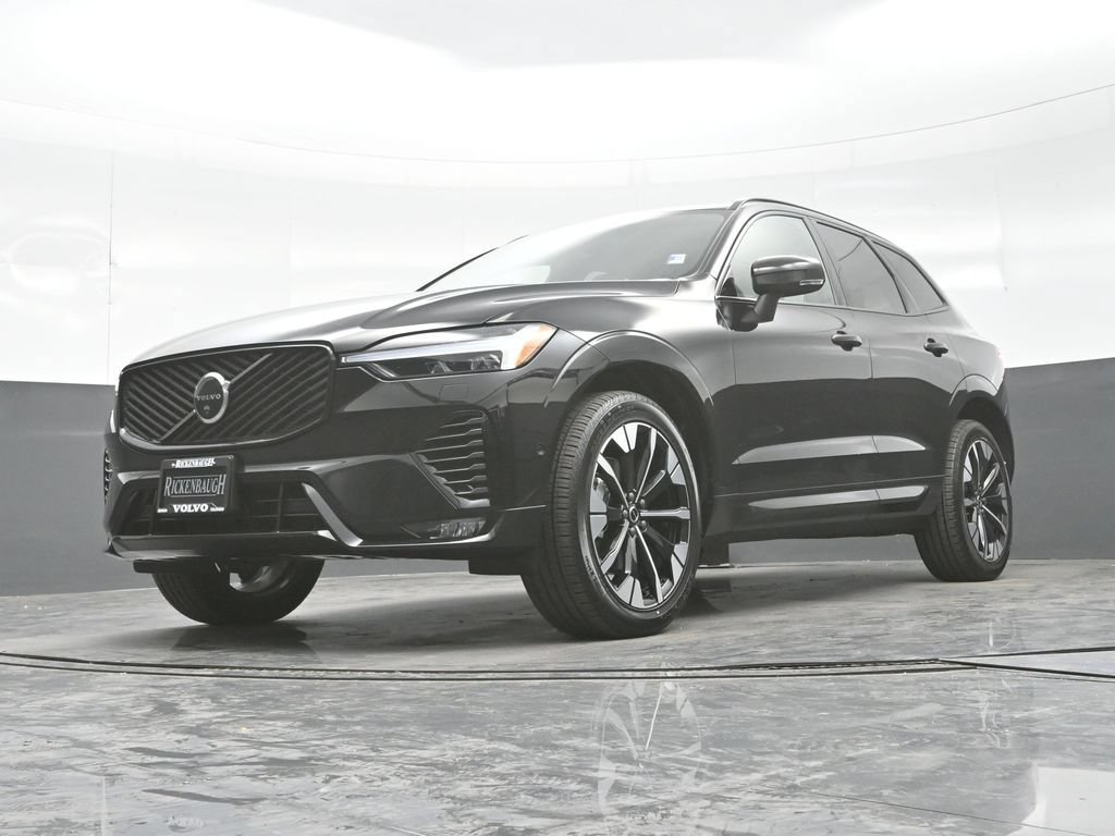 Used 2026 Volvo XC60 B5 Plus AWD/4WD image 24
