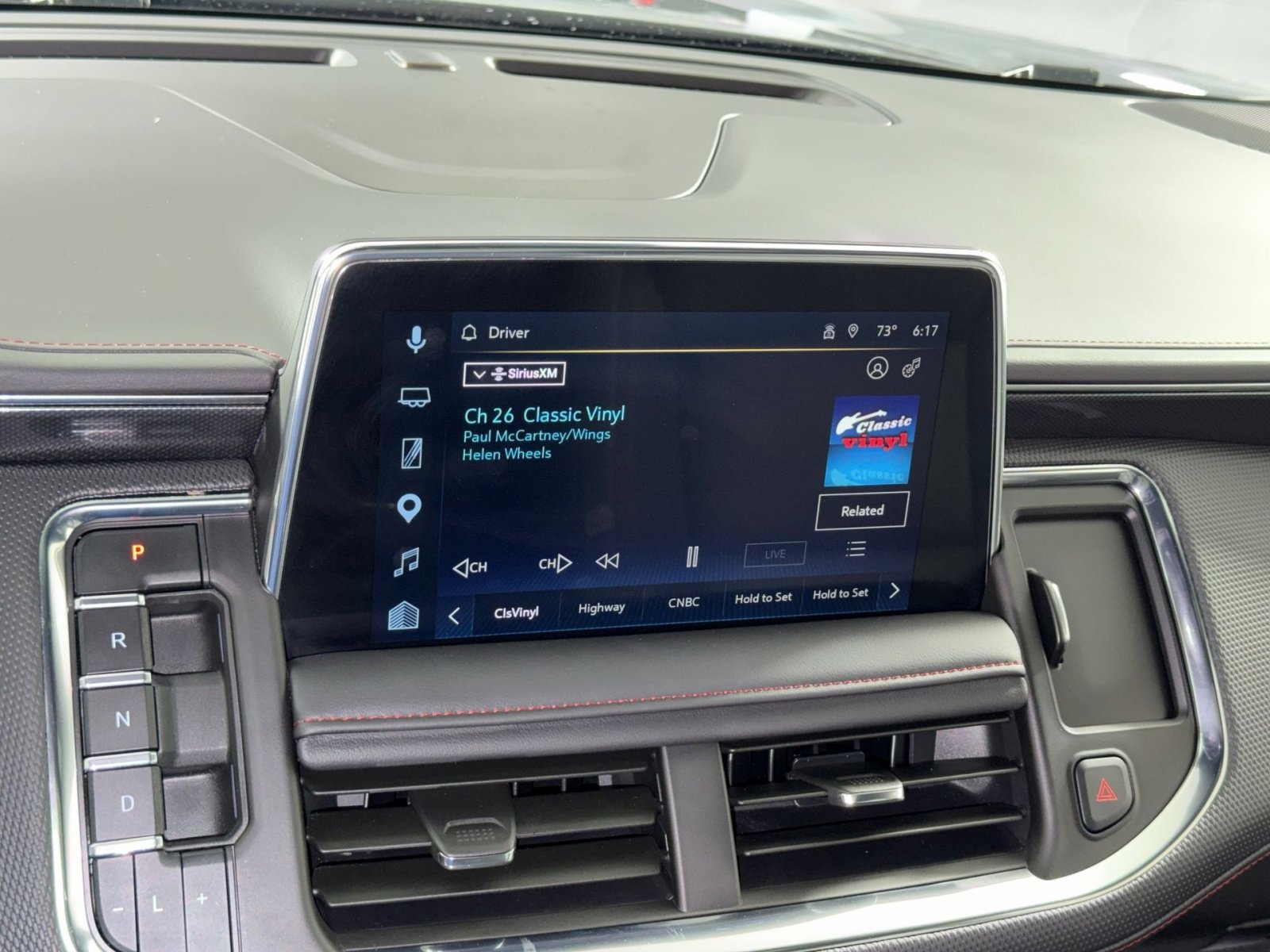 Used 2024 Chevrolet Suburban RST w/ Luxury Package image 18