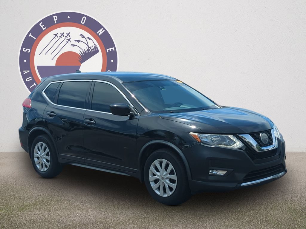 Used 2019 Nissan Rogue S FWD image 1