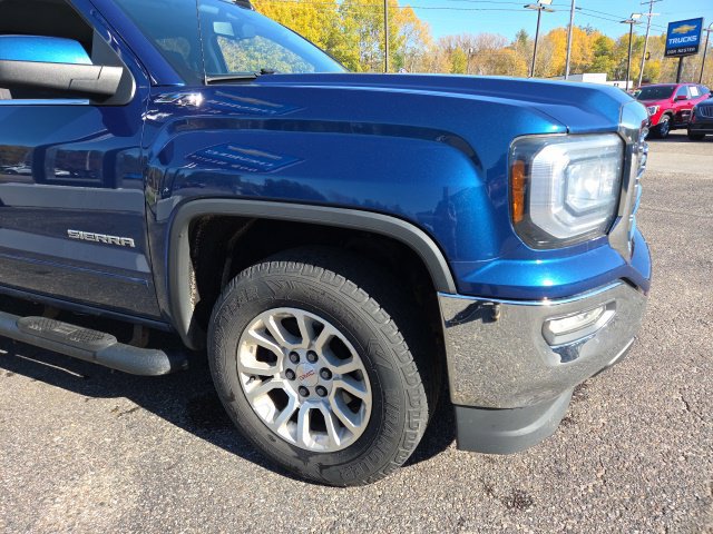 Used 2017 GMC Sierra 1500 SLE w/ SLE Value Package AWD/4WD image 9