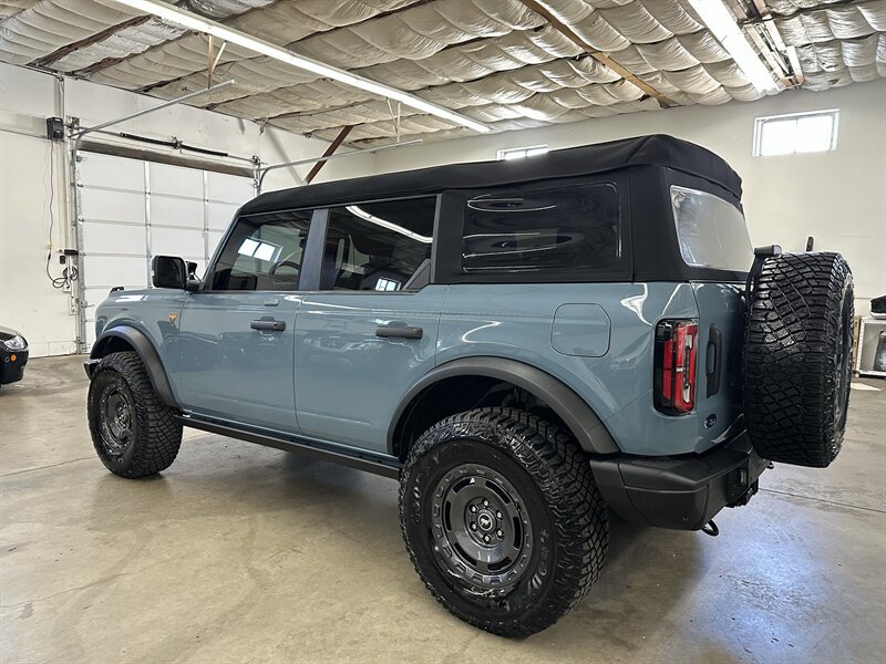 Used 2023 Ford Bronco Badlands AWD/4WD image 5
