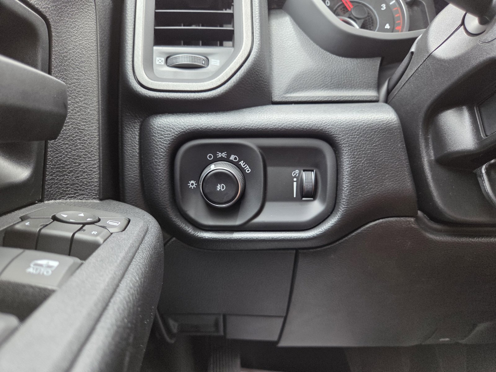 New 2026 RAM 3500 Tradesman AWD/4WD image 40