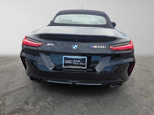 Used 2023 BMW Z4 M40i w/ Premium Package RWD image 4
