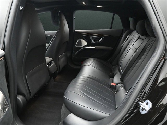 Used 2022 Mercedes-Benz EQS 580 4MATIC Sedan image 14