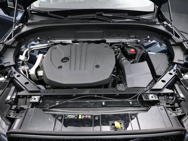 Used 2023 Volvo XC60 B5 Ultimate w/ Protection Package Premier FWD image 34