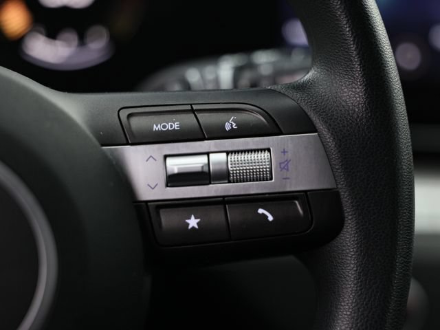 Used 2024 Hyundai Kona SE FWD image 33