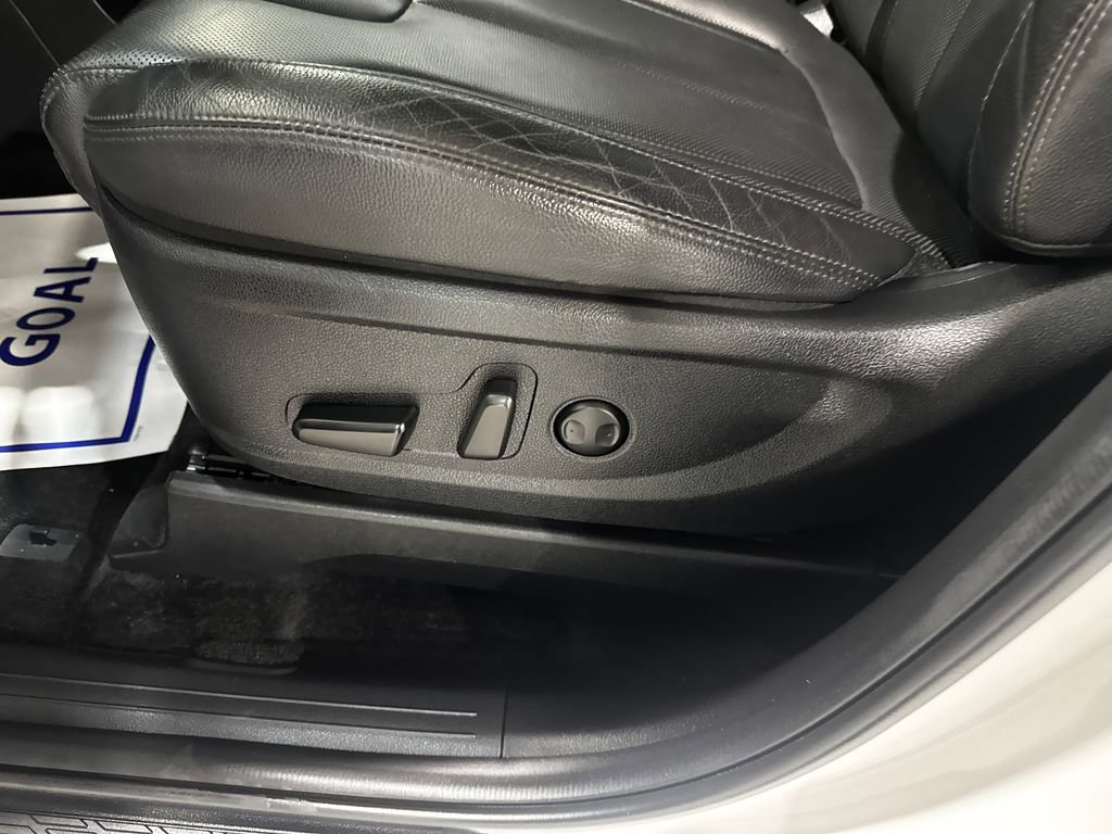 Used 2022 Hyundai Palisade SEL w/ Premium Package image 19