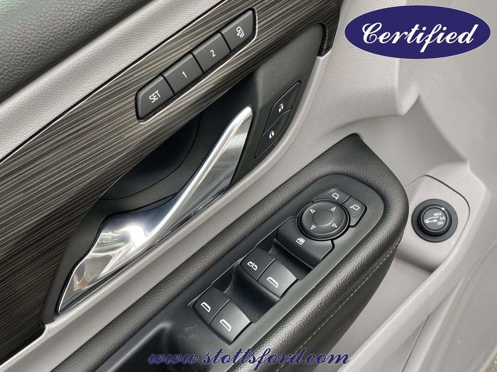 Used 2023 GMC Terrain SLT w/ Tech Package AWD/4WD image 16