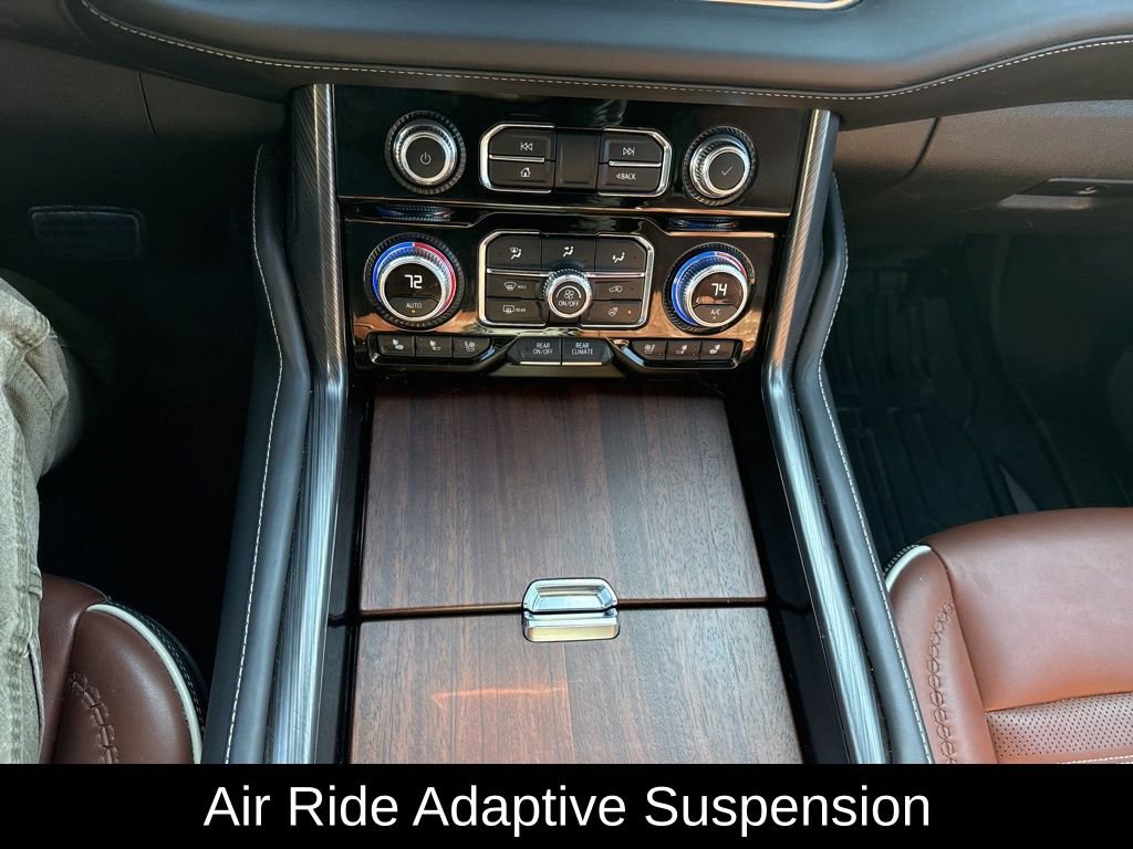 Used 2024 GMC Yukon Denali Ultimate image 18