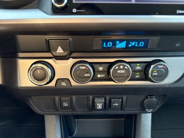 Used 2021 Toyota Tacoma SR5 AWD/4WD image 20