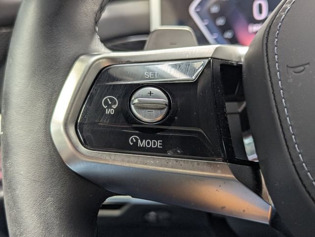 Used 2023 BMW 740i image 17