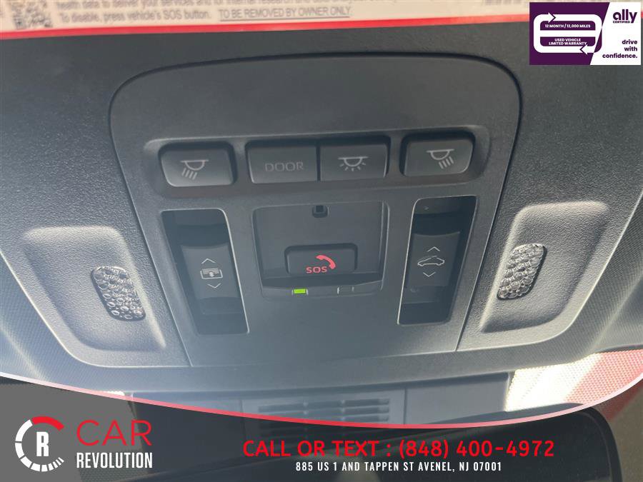Used 2025 Toyota Camry XSE FWD image 11