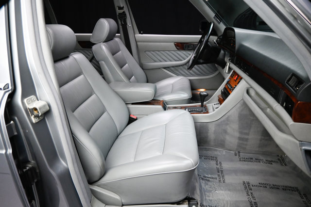 Used 1991 Mercedes-Benz 560 SEL image 54