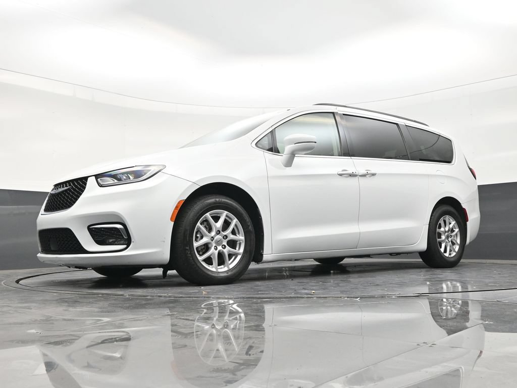 Used 2022 Chrysler Pacifica Touring-L FWD image 20