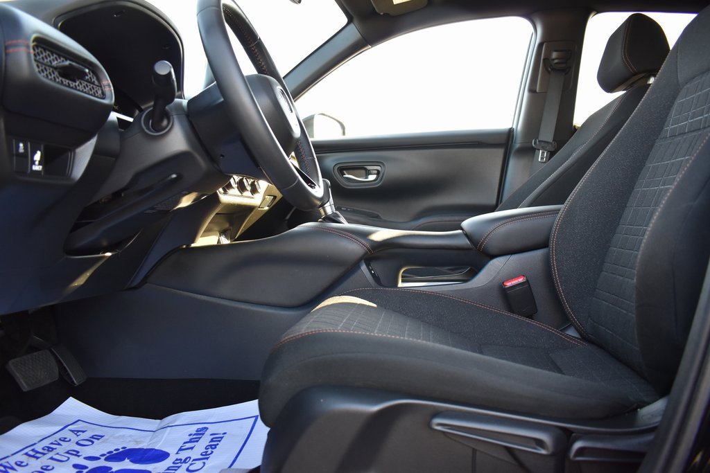 Used 2024 Honda HR-V Sport image 8