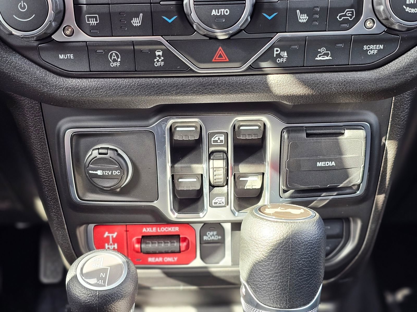 New 2026 Jeep Wrangler Willys AWD/4WD image 15